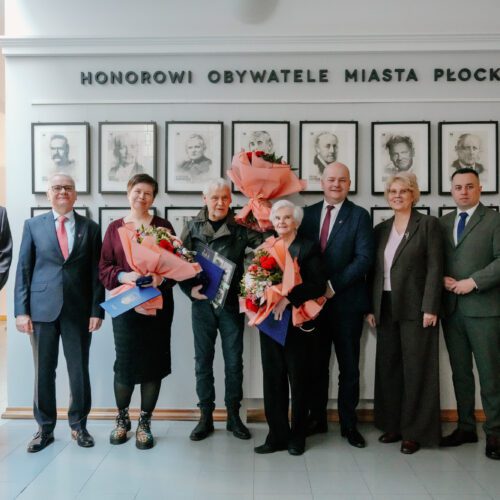 Medale „Zasłużony dla Płocka”, seniorzy z nowym wsparciem, a od czerwca nocny zakaz sprzedaży alkoholu